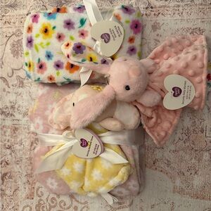 Parents Choice baby blankets and muslin swaddle set